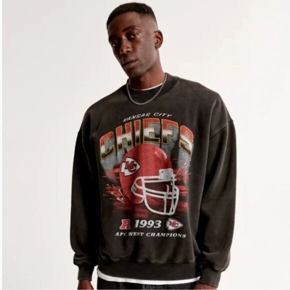 Abercrombie & Fitch Chiefs Graphic Crewneck Sweater